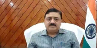 बदरीनाथ में सिंहद्वार से आगे अब मोबाइल ले जाने पर बैन